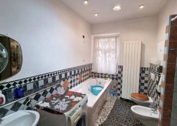 Bagno - Trilocale corso Valsesia, 66, Gattinara - foto 20