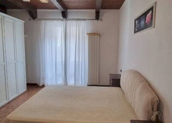 Camera da letto - Trilocale corso Valsesia, 66, Gattinara - foto 37