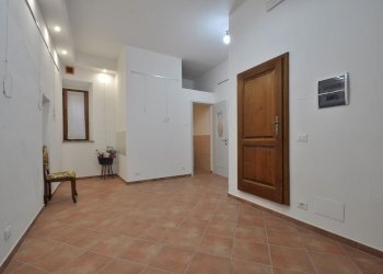 Shop SS 153, 36, Pienza - photo 6