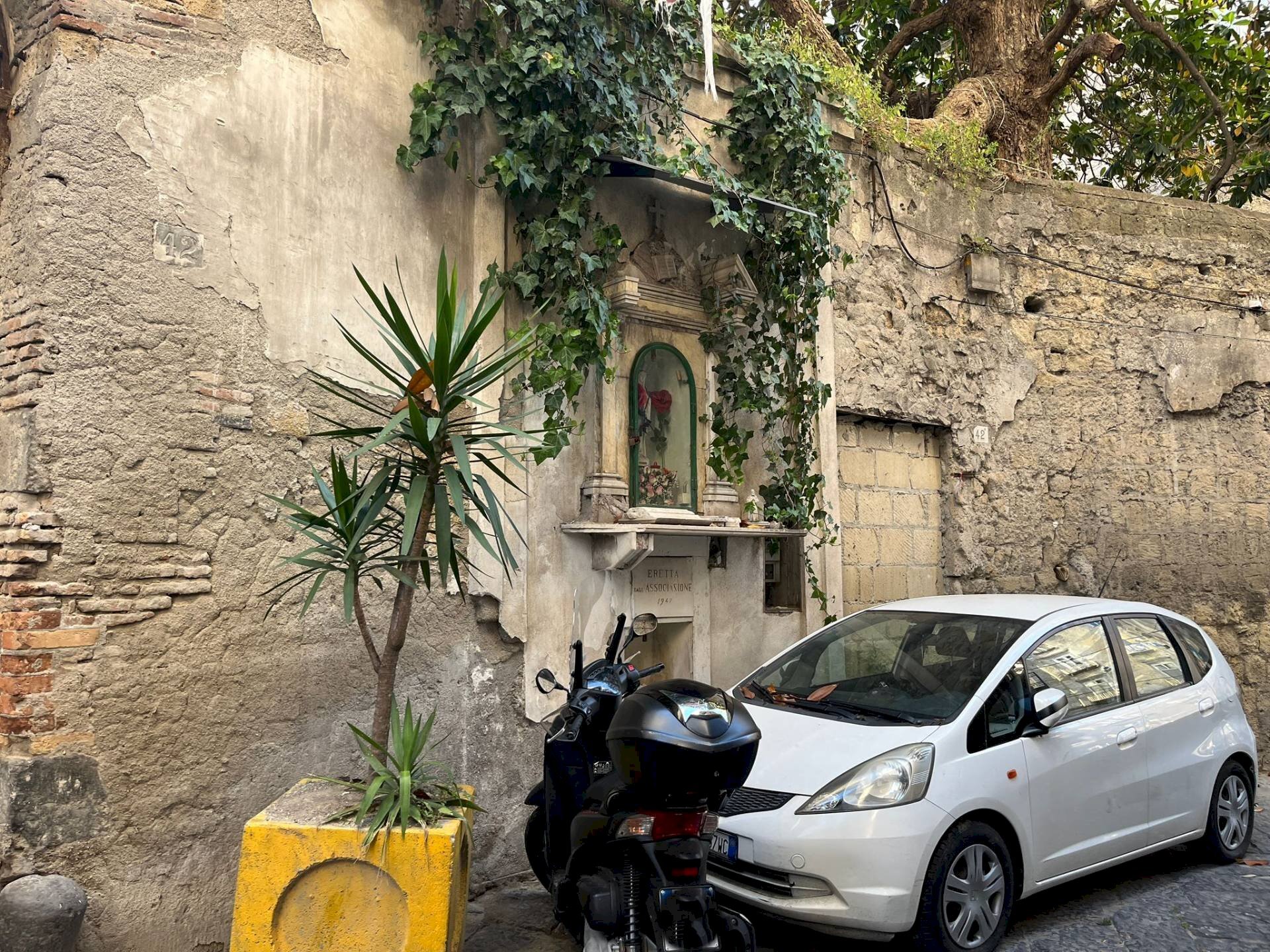 Foto 3 - Magazzino VIA SANTA MARIA DEL POZZO
 
42A, Napoli - foto 3