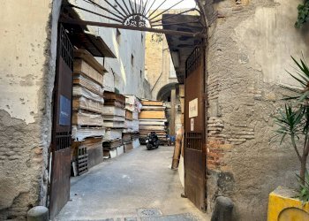 Foto 2 - Magazzino VIA SANTA MARIA DEL POZZO
 
42A, Napoli - foto 2