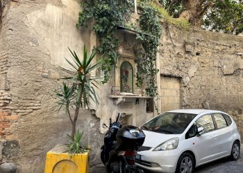 Foto 3 - Magazzino VIA SANTA MARIA DEL POZZO
 
42A, Napoli - foto 3