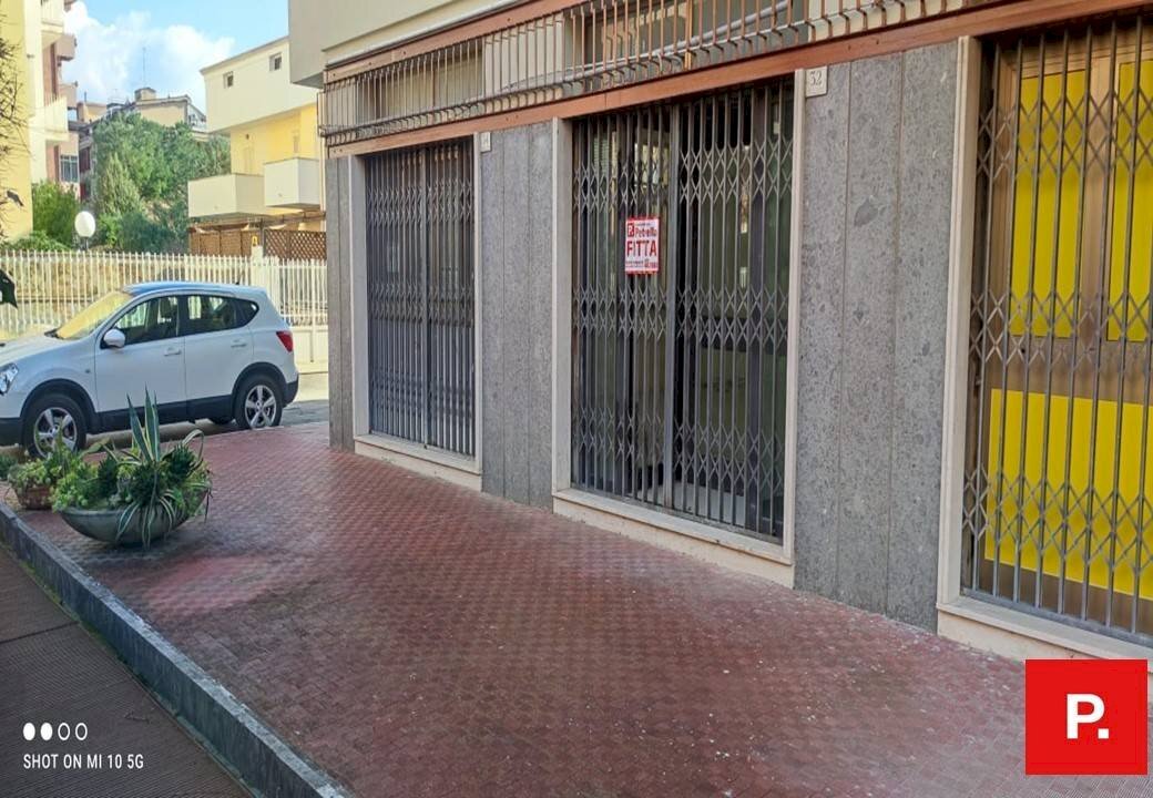 Foto 1 - Locale Commerciale via lupoli, Caserta - foto 1