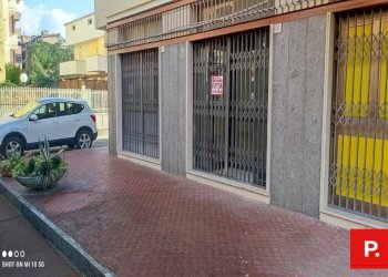 Foto 1 - Locale Commerciale via lupoli, Caserta - foto 1