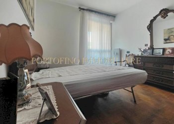 Camera da letto - Appartamento via Giovan Battista Pergolesi, 13, Genova (zona Sampierdarena) - foto 15