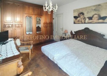 Camera da letto - Appartamento via Giovan Battista Pergolesi, 13, Genova (zona Sampierdarena) - foto 17