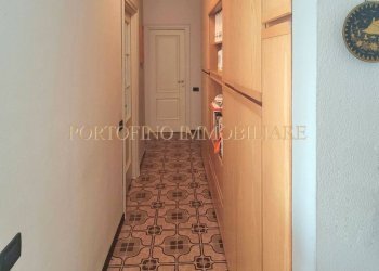 Corridoio - Appartamento via Giovan Battista Pergolesi, 13, Genova (zona Sampierdarena) - foto 31