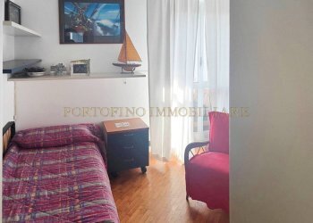 Camera da letto - Appartamento via Giovan Battista Pergolesi, 13, Genova (zona Sampierdarena) - foto 4