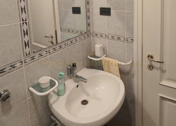 Bagno - Appartamento via Giovan Battista Pergolesi, 13, Genova (zona Sampierdarena) - foto 19