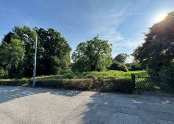 Zona - Terreno edificabile via Vignetta, 17, Brebbia - foto 1