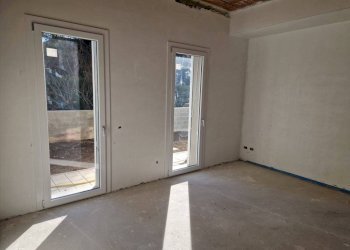 Camera da letto - Quadrilocale viale Luigi Borri, 134, Varese - foto 9