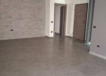 Interno non residenziale - Trilocale piazza Alessandro Scarlatti, San Giorgio del Sannio - foto 6