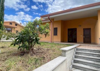 Giardino - Villa via Giovanni Boccaccio, Nerola - foto 2