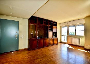 Salone - Quadrilocale via Pietro Spino, Bergamo - foto 4