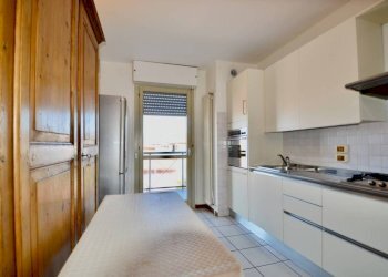 Cucina - Quadrilocale via Pietro Spino, Bergamo - foto 7