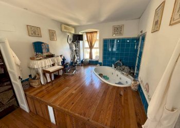 Bagno - Villa piazza Beata Paola Frassinetti, 9, Genova - foto 40