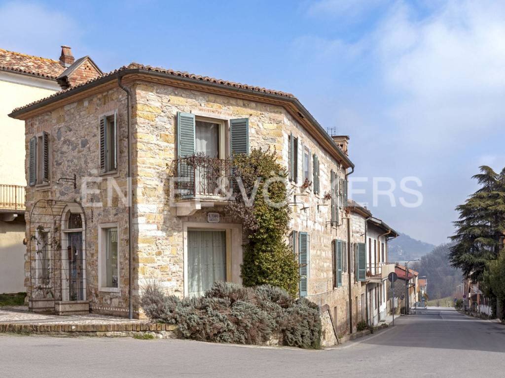 Facciata - Villa via Umberto I, Murisengo - foto 1