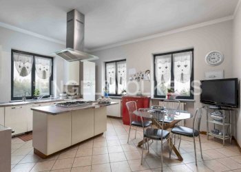 Cucina - Villa strada della Collina, Castagnole Monferrato - foto 4