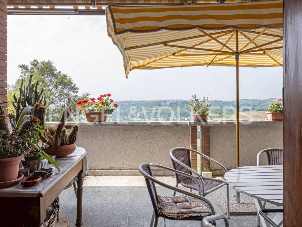 Balcone - Villa Regione Chierina, 21, San Marzano Oliveto - foto 2