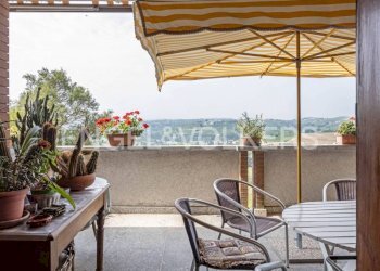 Balcone - Villa Regione Chierina, 21, San Marzano Oliveto - foto 2