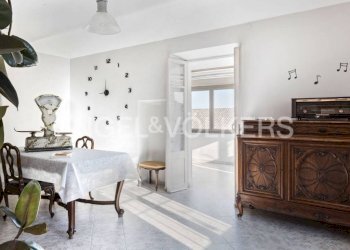 Salone - Rustic Castagnole delle Lanze - photo 3