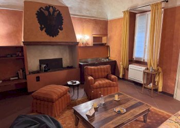 soggiorno - Bilocale via Santo Stefano, Bologna (zona Centro Storico) - foto 3