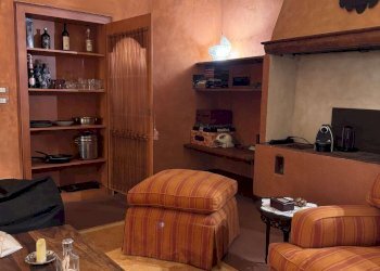 soggiorno - Bilocale via Santo Stefano, Bologna (zona Centro Storico) - foto 4