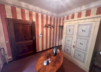 ingresso arredabile - Bilocale via Santo Stefano, Bologna (zona Centro Storico) - foto 10