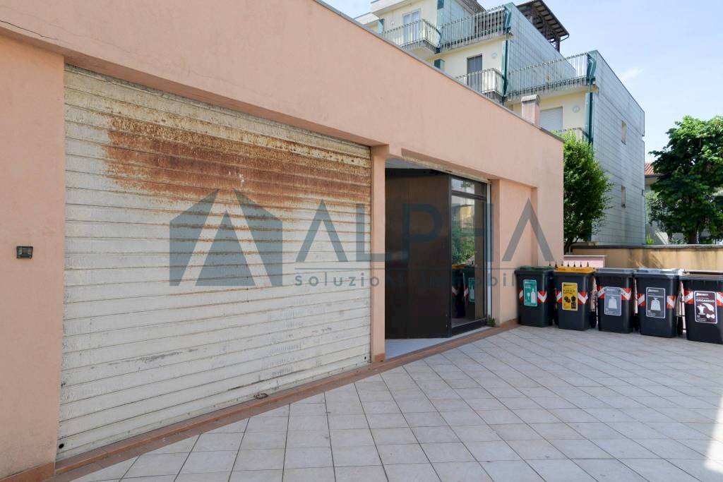 Terrazzo - Negozio viale Comacchio, Rimini - foto 3