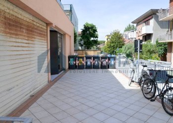 Terrazzo - Negozio viale Comacchio, Rimini - foto 4