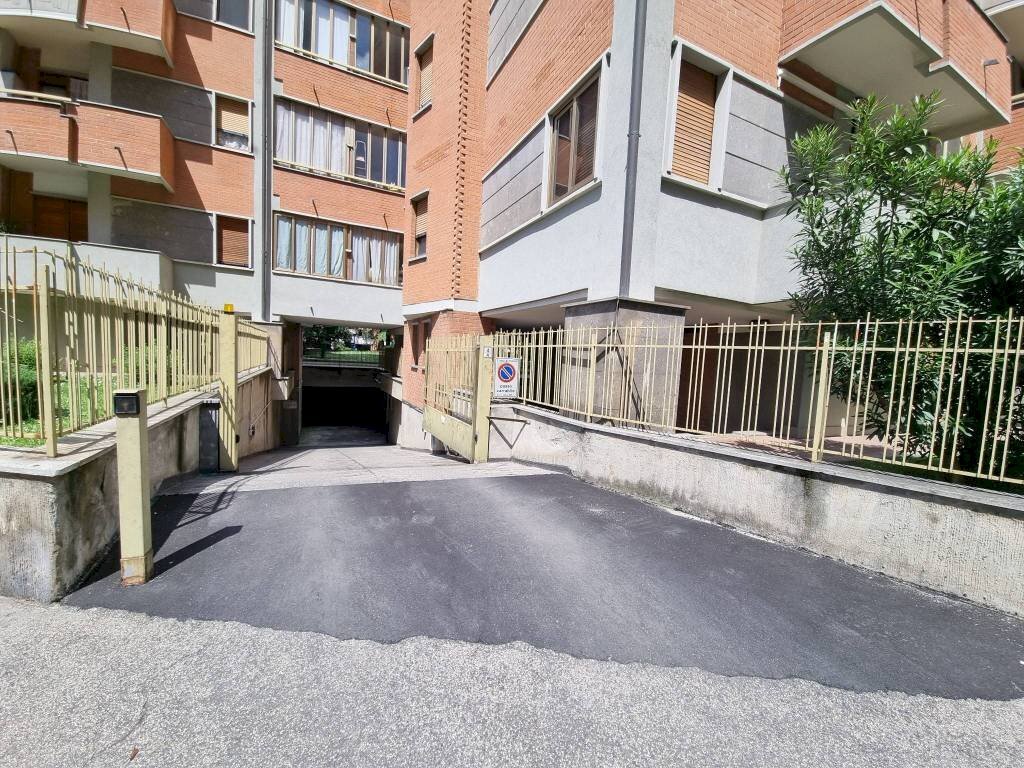 Box via Alfonso Balzico, Torino - photo 1