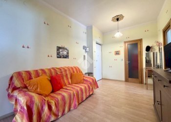 Four-room apartment Via Leonardo Da Vinci, Alassio - photo 1
