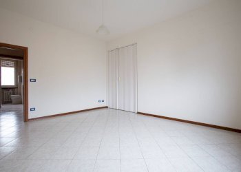 Apartment Reggio nell'Emilia - photo 10