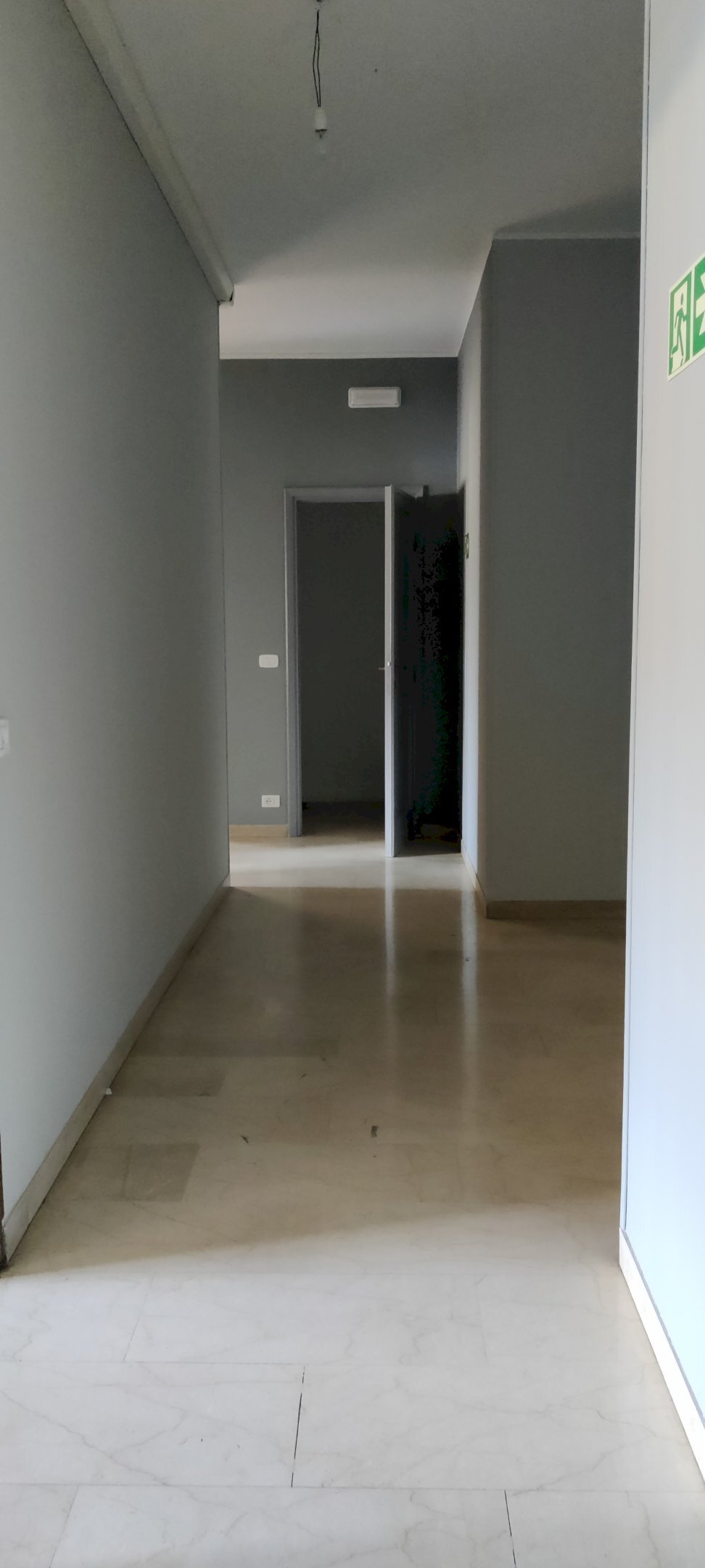 Corridoio - Ufficio via Millefonti, 39, Torino (zona Nizza Millefonti) - foto 2