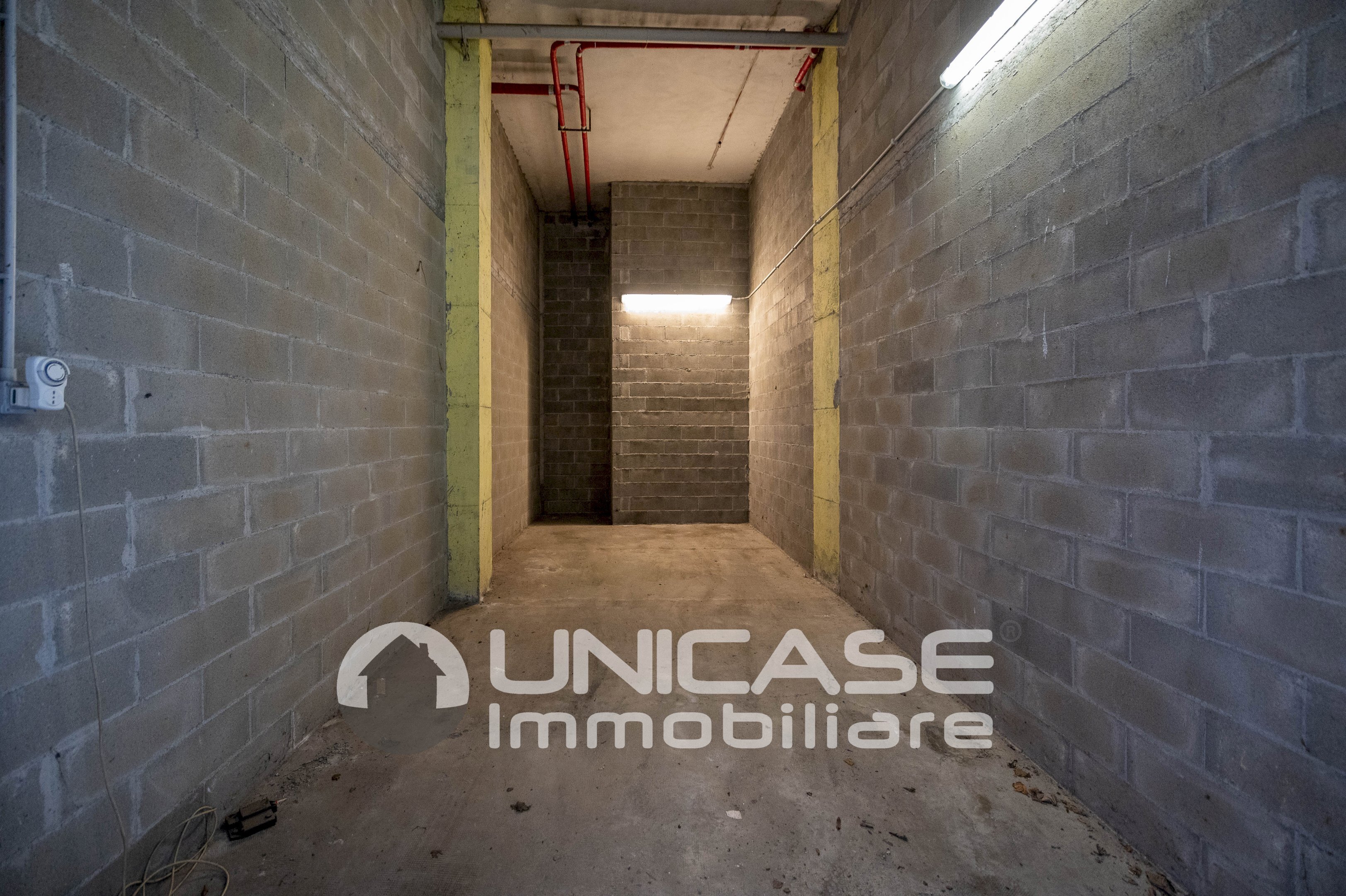 Box Viale E. de Amicis, 133, Luserna San Giovanni - foto 1