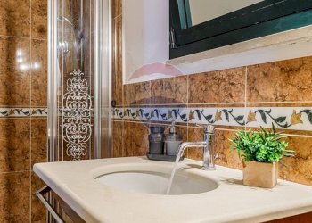 Bagno - Villa Torri del Benaco - foto 24