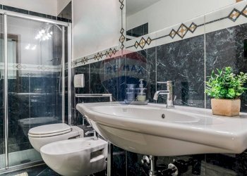 Bagno - Villa Torri del Benaco - foto 35