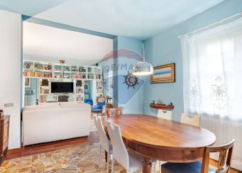 Sala da pranzo - Casa indipendente Via Cesare Battisti
 
9, Gerenzano - foto 1