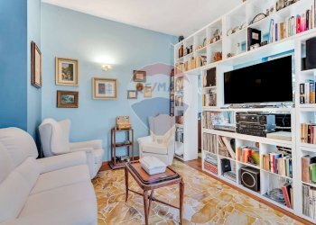 Soggiorno - Casa indipendente Via Cesare Battisti
 
9, Gerenzano - foto 5