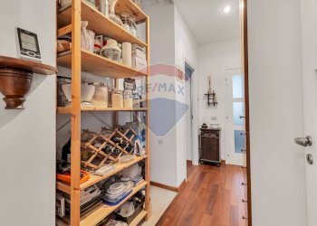 Hall / corridoio - Casa indipendente Via Cesare Battisti
 
9, Gerenzano - foto 17