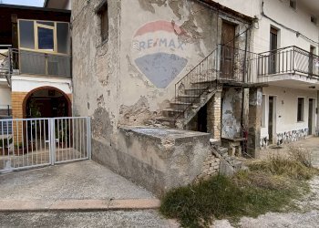 Casa all\'aperto - Casa semi indipendente C.DA VILLA ANDREOLI
 
101, Lanciano - foto 2