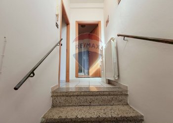 Scale - Villa Bifamiliare Via Umberto I Vico 2
 
4, Lanciano - foto 7