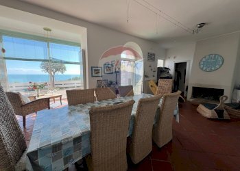 Sala da pranzo - Villa Fossacesia - photo 15