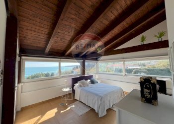 Camera / camera da letto - Villa Fossacesia - photo 29