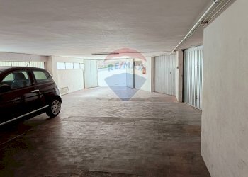 Parcheggio - Appartamento Via Milano
 
20, Lanciano - foto 24