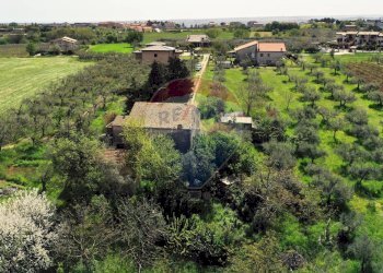 Casa all\'aperto - Rustico Via  Provinciale della Rocca
 
73, Santa Maria Imbaro - foto 3