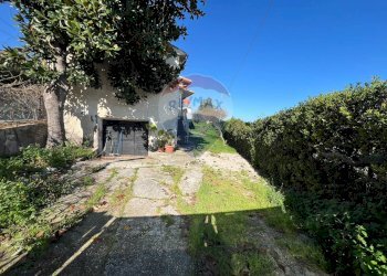 Giardino - Casa indipendente C.da Vallevò
 
177, Rocca San Giovanni - foto 5