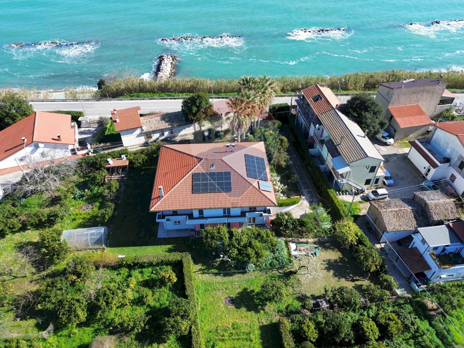 Foto 1 - Casa semi indipendente Contrada Vallevò
 
175, Rocca San Giovanni - foto 1