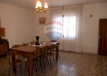 Sala da pranzo - Casa semi indipendente Contrada Sant'Onofrio
 
63/a, Lanciano - foto 9