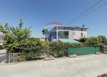 Foto 3 - Casa semi indipendente Contrada Follani
 
300, Lanciano - foto 3